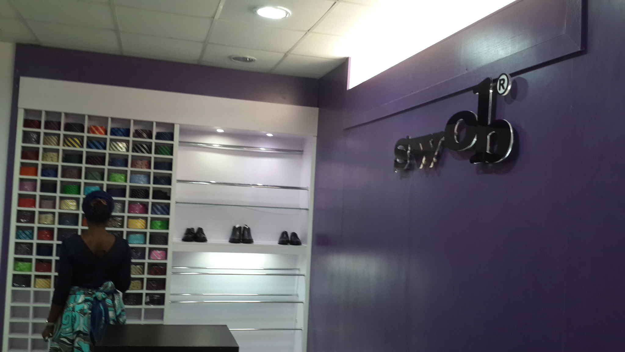 SWOB Fashion Outlet / Designer Showroom — view 8