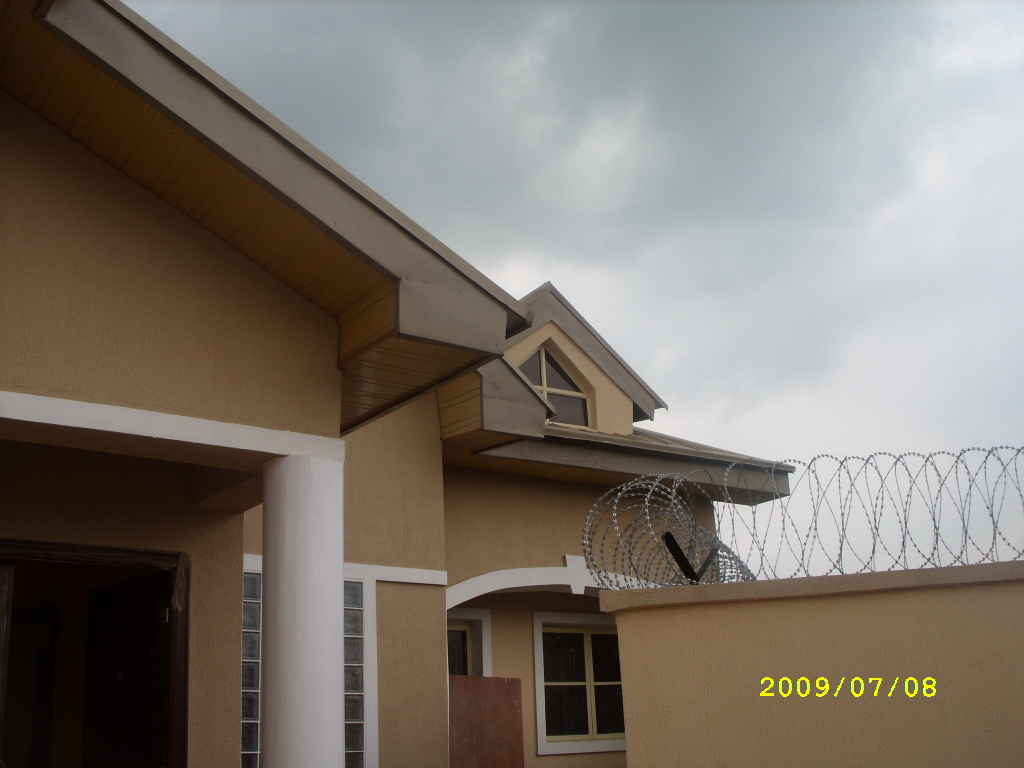 Akinbi Residence